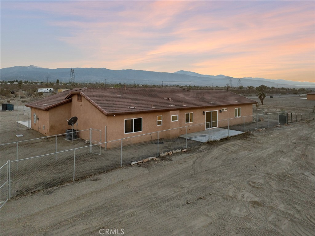 Pinon Hills, California, 92372, United States, 4 Bedrooms Bedrooms, ,3 BathroomsBathrooms,Residential,For Sale,1989561