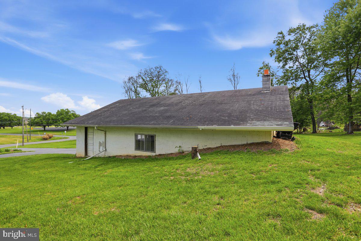 Hedgesville, West Virginia, 25427, United States, 3 Bedrooms Bedrooms, ,1 BathroomBathrooms,Residential,For Sale,2019331