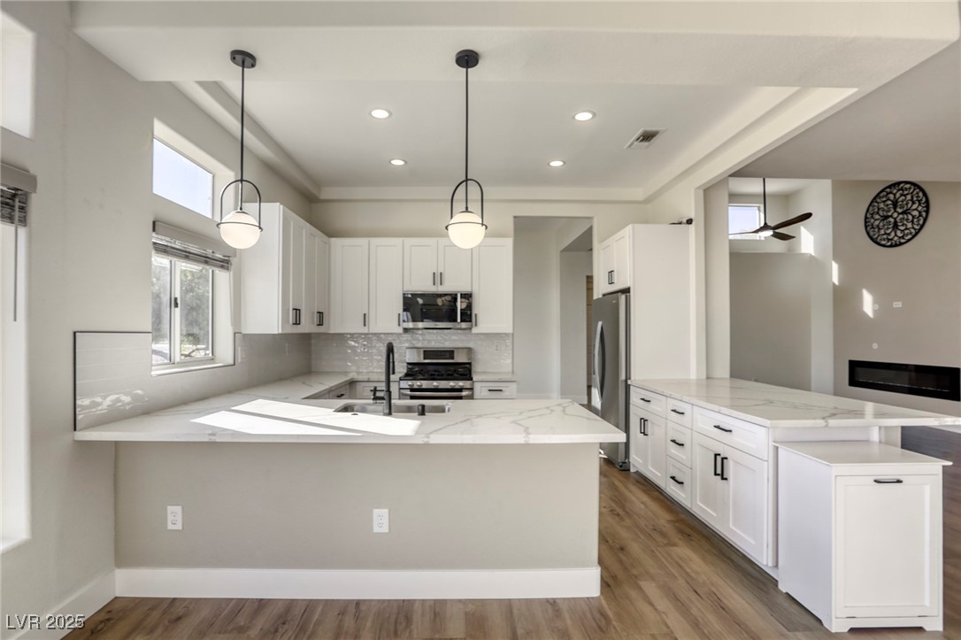 Las Vegas, Nevada, 89134, United States, 2 Bedrooms Bedrooms, ,1 BathroomBathrooms,Residential,For Sale,1999862