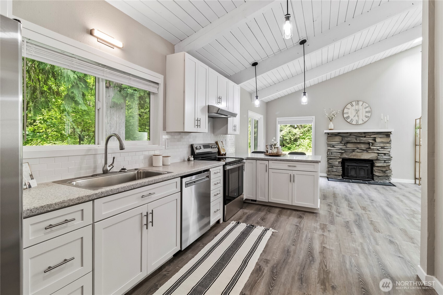 Everson, Washington, 98247, United States, 3 Bedrooms Bedrooms, ,Residential,For Sale,1865462