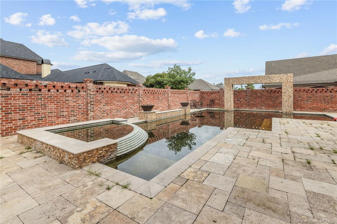 4850 Kingspoint Drive, Lake Charles, Louisiana, 70605, United States, 4 Bedrooms Bedrooms, ,4 BathroomsBathrooms,Residential,For Sale,4850 Kingspoint Drive,1615847