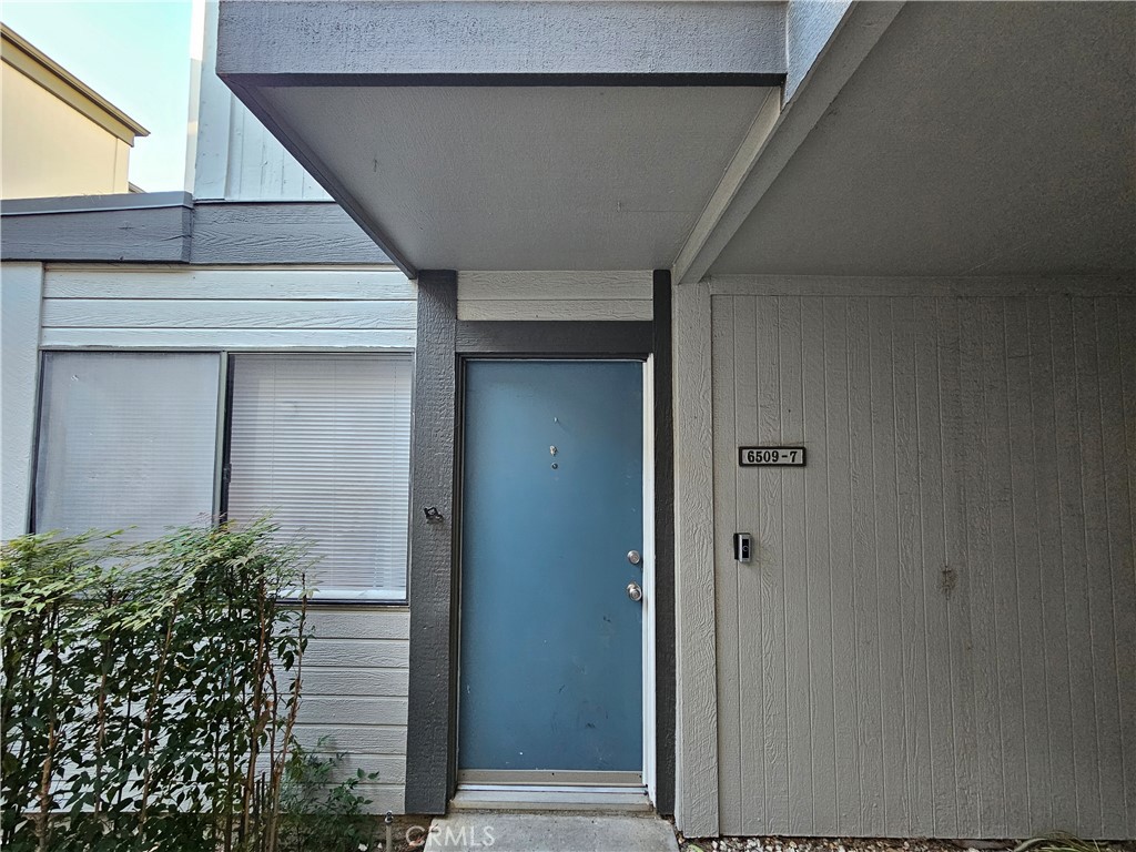 Simi Valley, California, 93063, United States, 2 Bedrooms Bedrooms, ,2 BathroomsBathrooms,Residential,For Sale,2001634