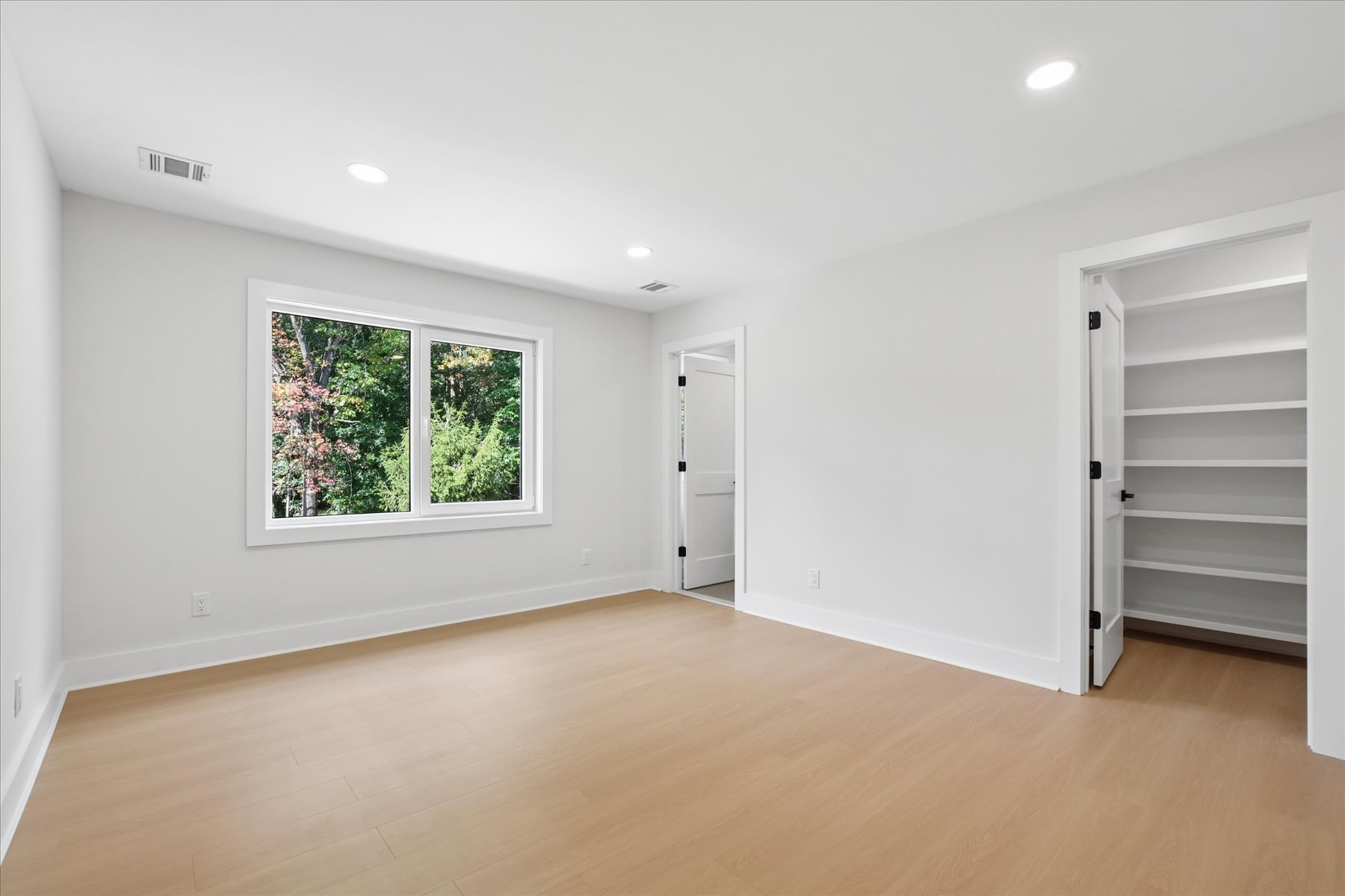  Custom Home Newly Renovated From the Ground Up - 物件實景