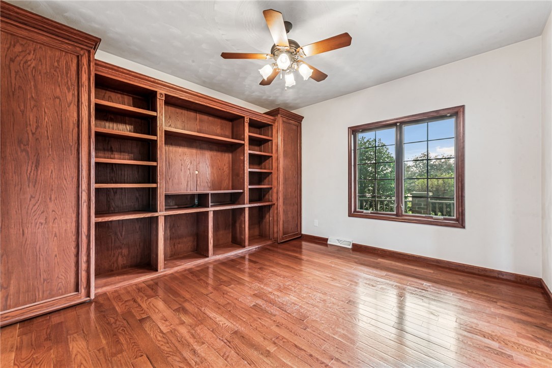 North Huntingdon, Pennsylvania, 15642, United States, 5 Bedrooms Bedrooms, ,4 BathroomsBathrooms,Residential,For Sale,1975902