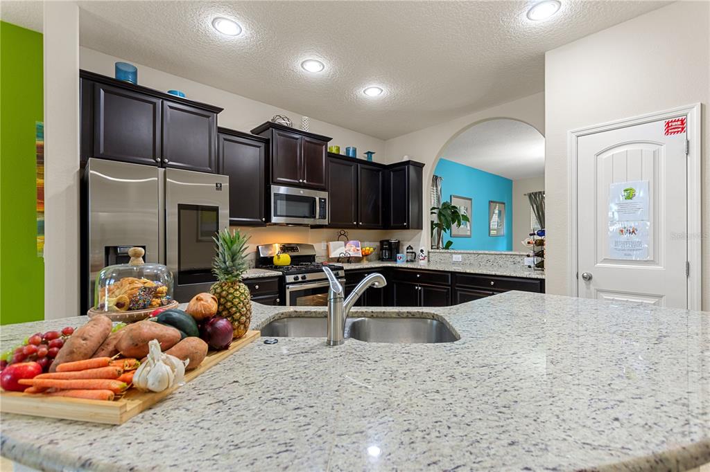 Davenport, Florida, 33837, United States, 5 Bedrooms Bedrooms, ,5 BathroomsBathrooms,Residential,For Sale,1999556