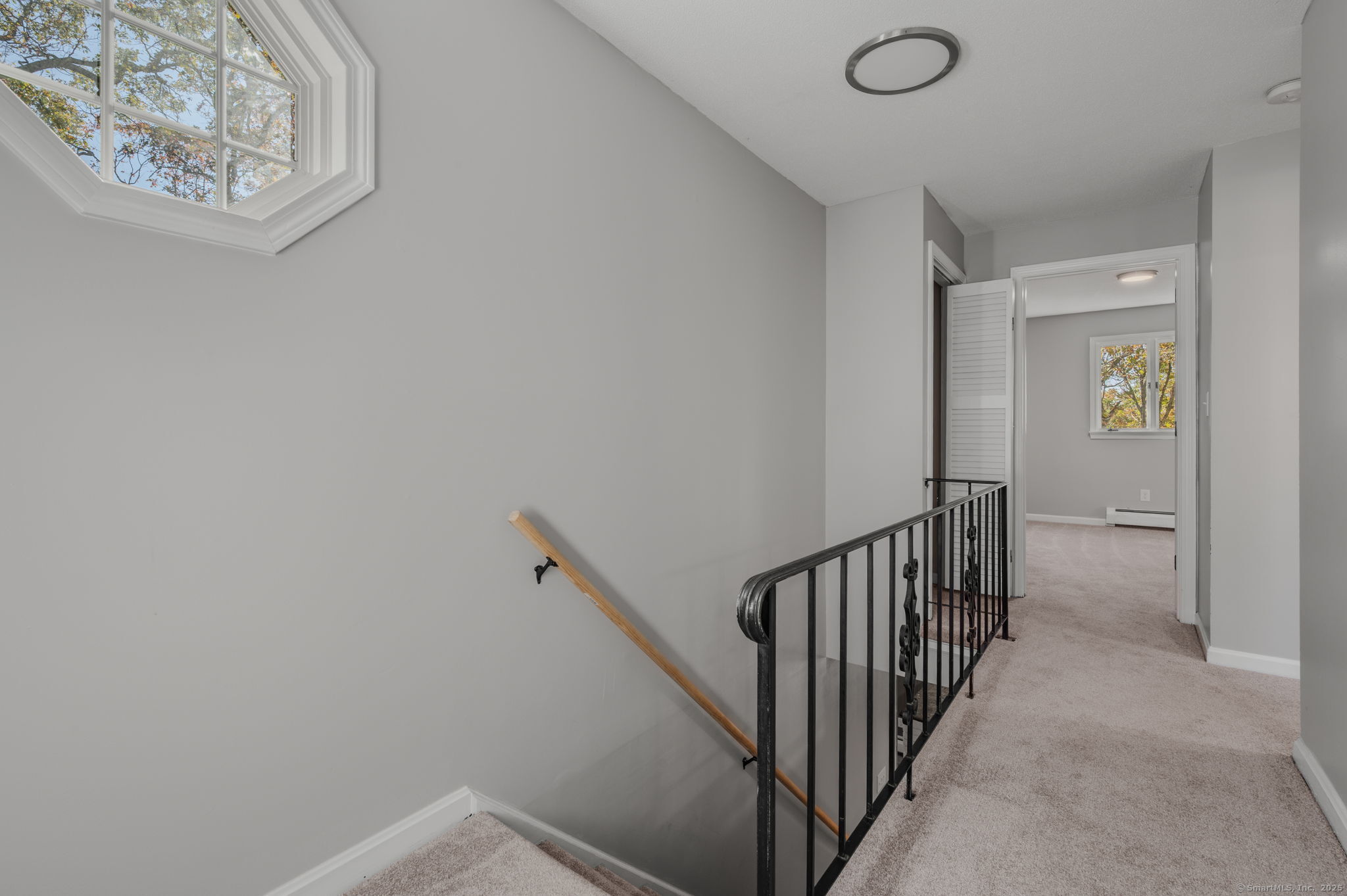 Waterford, Connecticut, 06385, United States, 3 Bedrooms Bedrooms, ,3 BathroomsBathrooms,Residential,For Sale,1969009