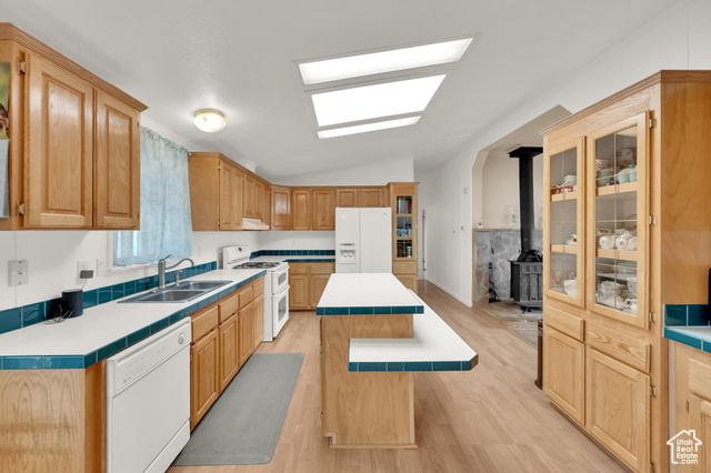 EAGLE MOUNTAIN, Utah, 84013, United States, 4 Bedrooms Bedrooms, ,3 BathroomsBathrooms,Residential,For Sale,1936999