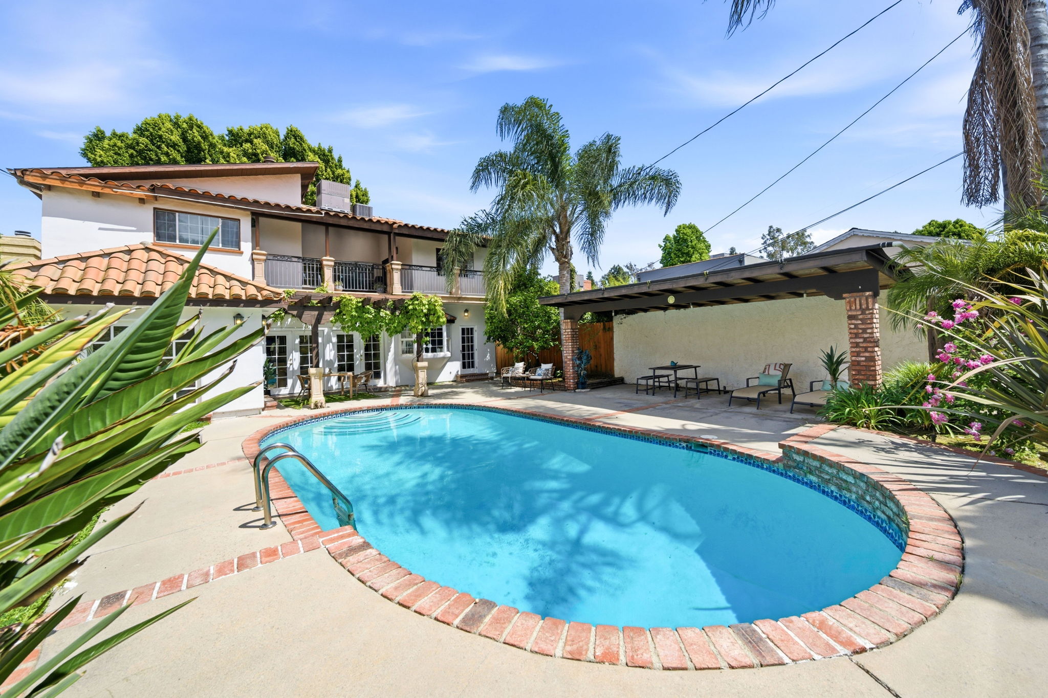  4115 Laurelgrove Ave - 物件實景