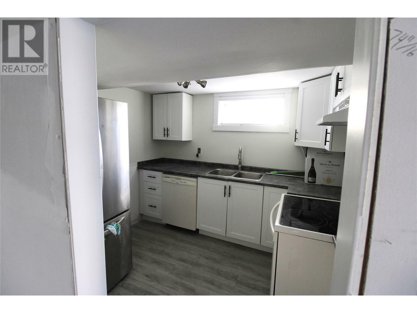 KAMLOOPS, British Columbia, V2B 5M7, CA, 5 Bedrooms Bedrooms, ,2 BathroomsBathrooms,Residential,For Sale,1837638