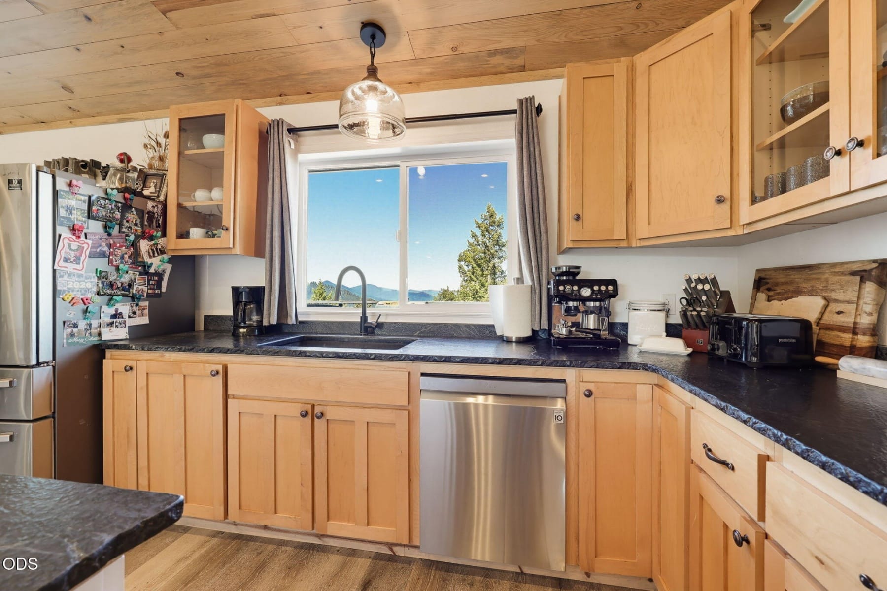  7036 Griffin Lane Jacksonville, OR 97530 - 物件實景