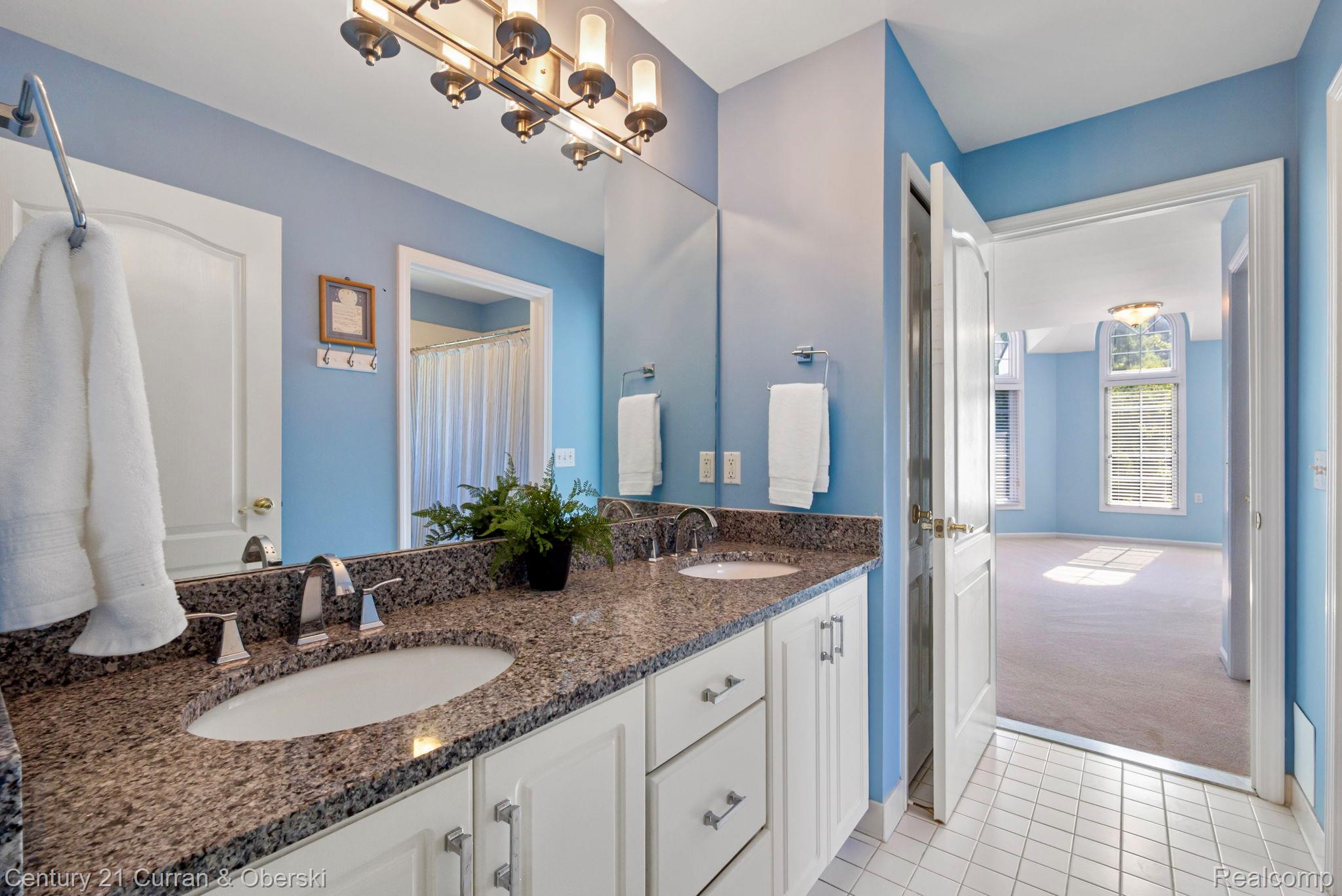 Novi, Michigan, 48374, United States, 4 Bedrooms Bedrooms, ,6 BathroomsBathrooms,Residential,For Sale,1914653