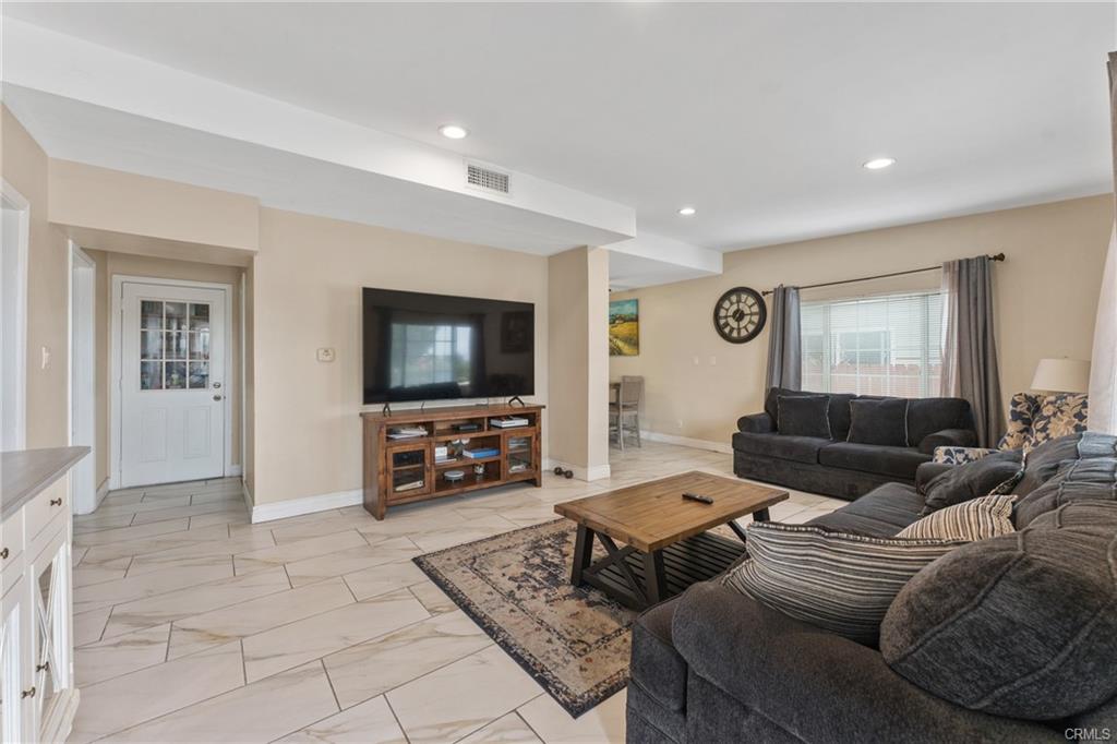 Rialto, California, 92376, United States, 4 Bedrooms Bedrooms, ,3 BathroomsBathrooms,Residential,For Sale,1983961