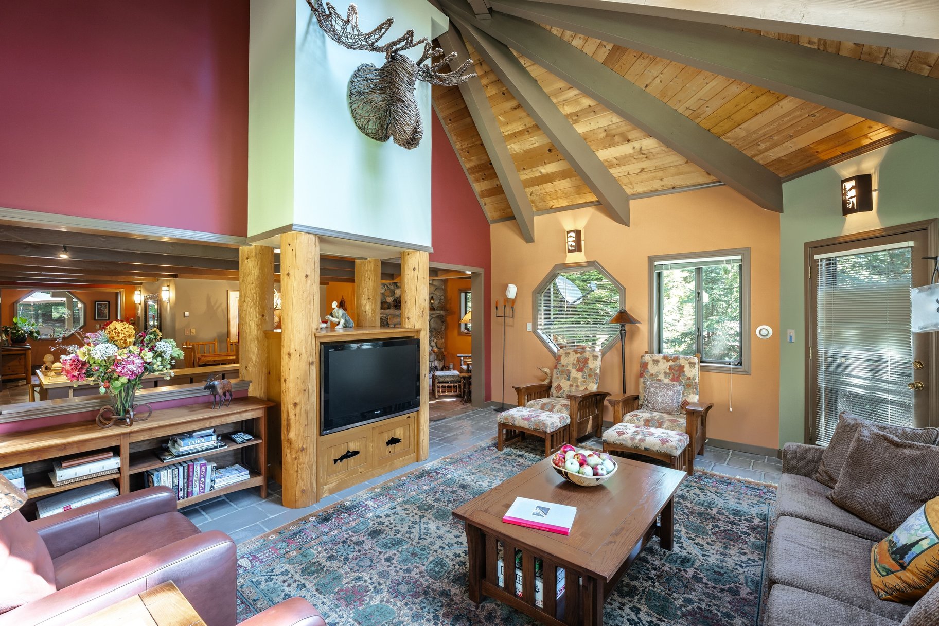  Carnelian Bay home backing to forest service and with an additional vacant lot - 物件實景