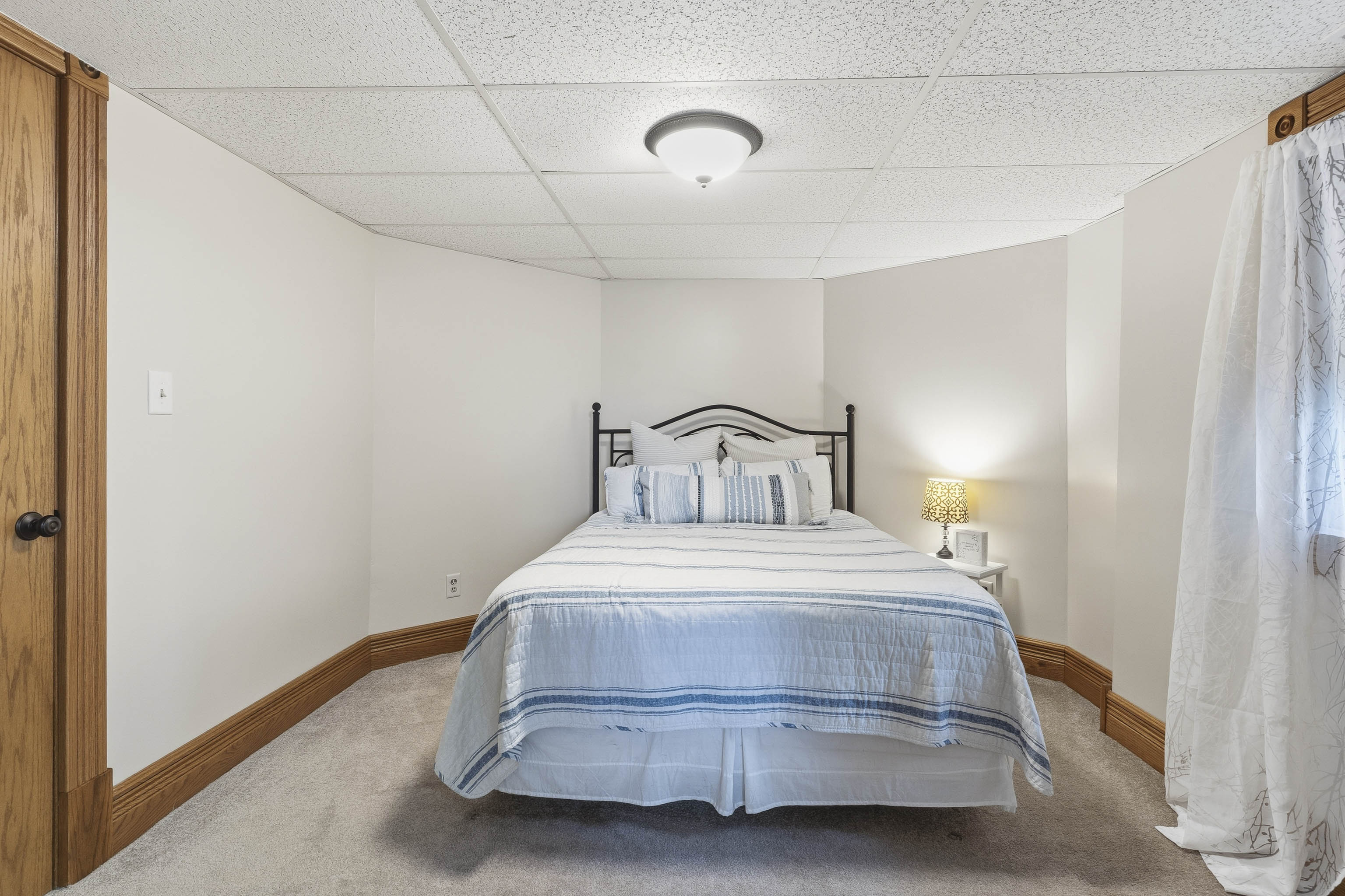 Manhattan, Kansas, 66503, United States, 4 Bedrooms Bedrooms, ,4 BathroomsBathrooms,Residential,For Sale,1985204