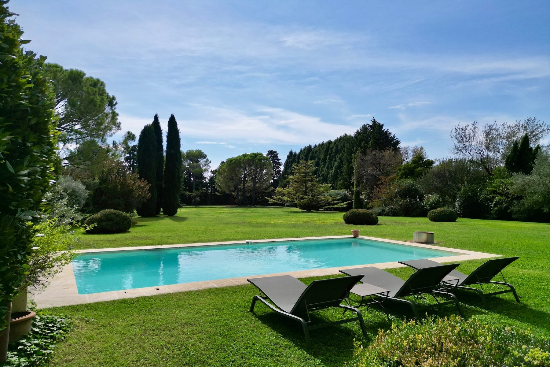  ELEGANT MAS - EXCEPTIONAL GARDEN - ROCHEFORT DU GARD - 物件實景