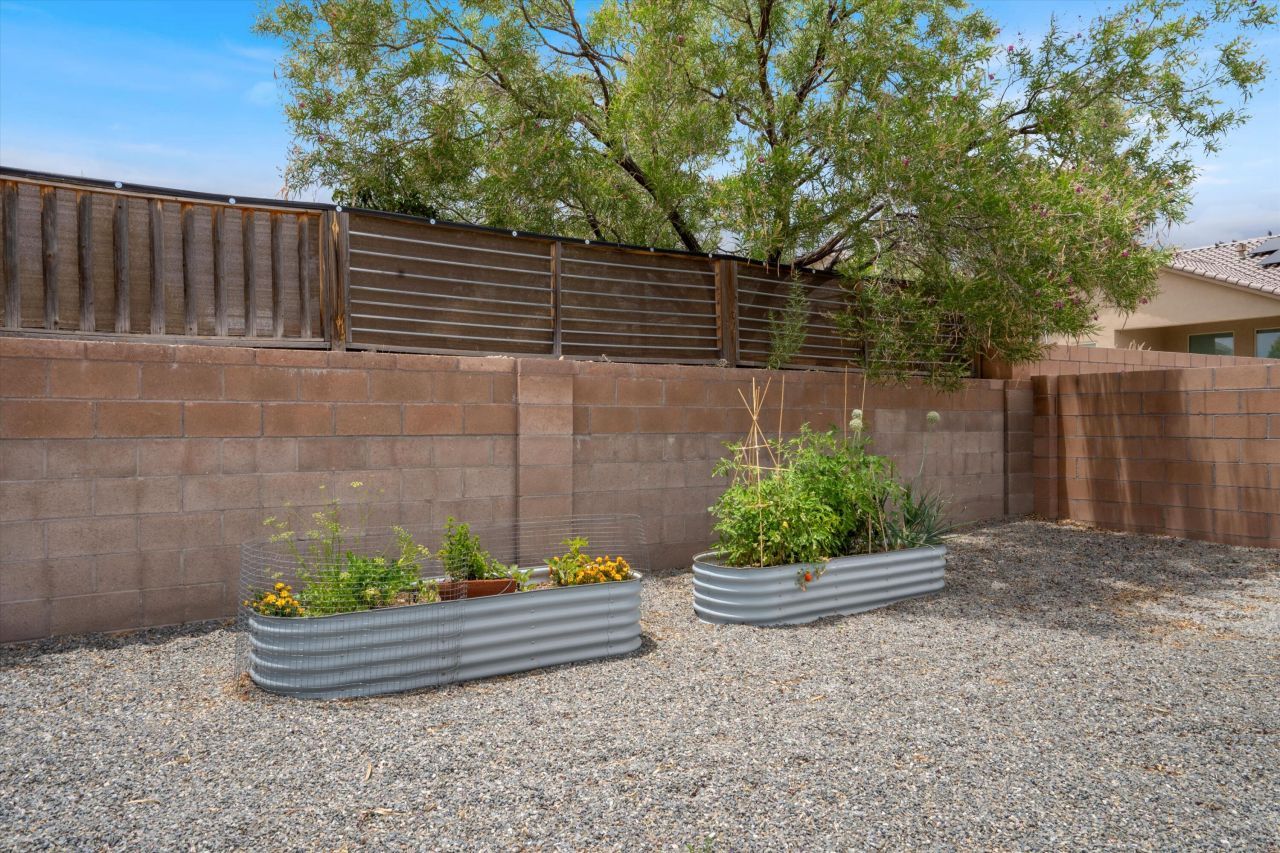 Rio Rancho, New Mexico, 87124, United States, 4 Bedrooms Bedrooms, ,4 BathroomsBathrooms,Residential,For Sale,1919636