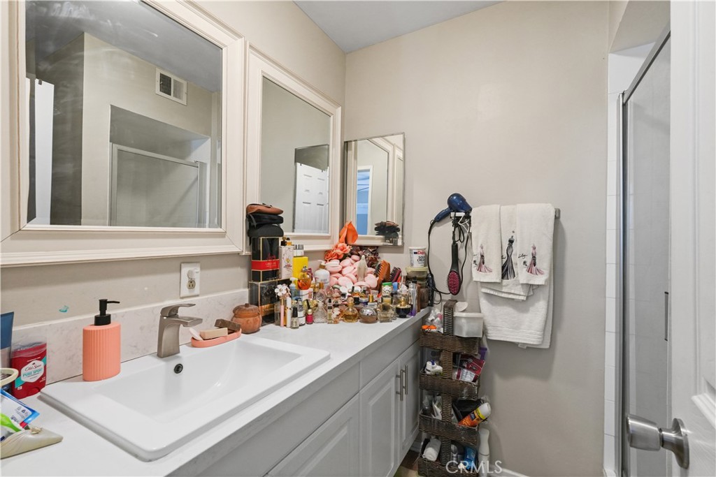 Palmdale, California, 93552, United States, 4 Bedrooms Bedrooms, ,3 BathroomsBathrooms,Residential,For Sale,1980960