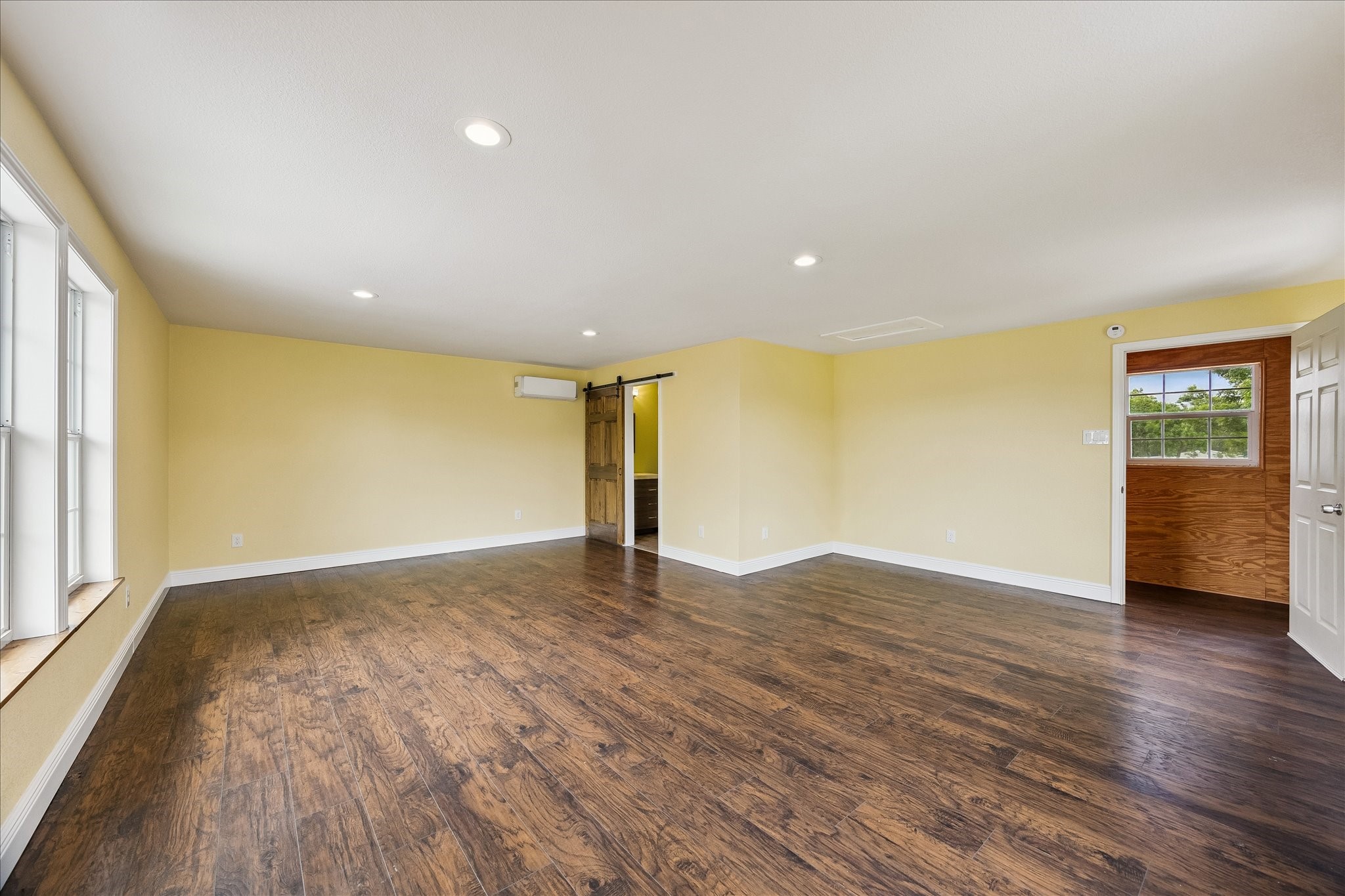  9203 Avenue G - 物件實景