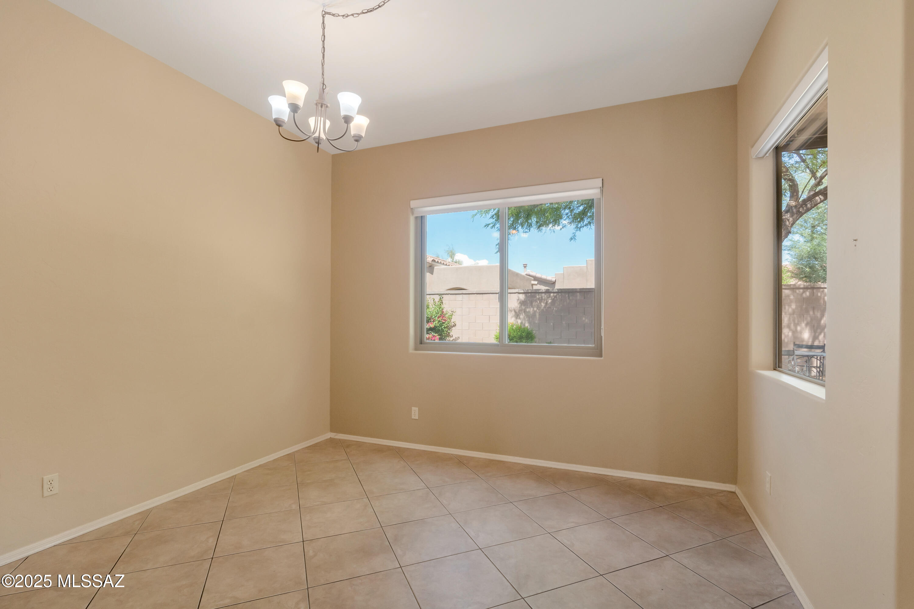Tucson, Arizona, 85718, United States, 3 Bedrooms Bedrooms, ,2 BathroomsBathrooms,Residential,For Sale,1847583
