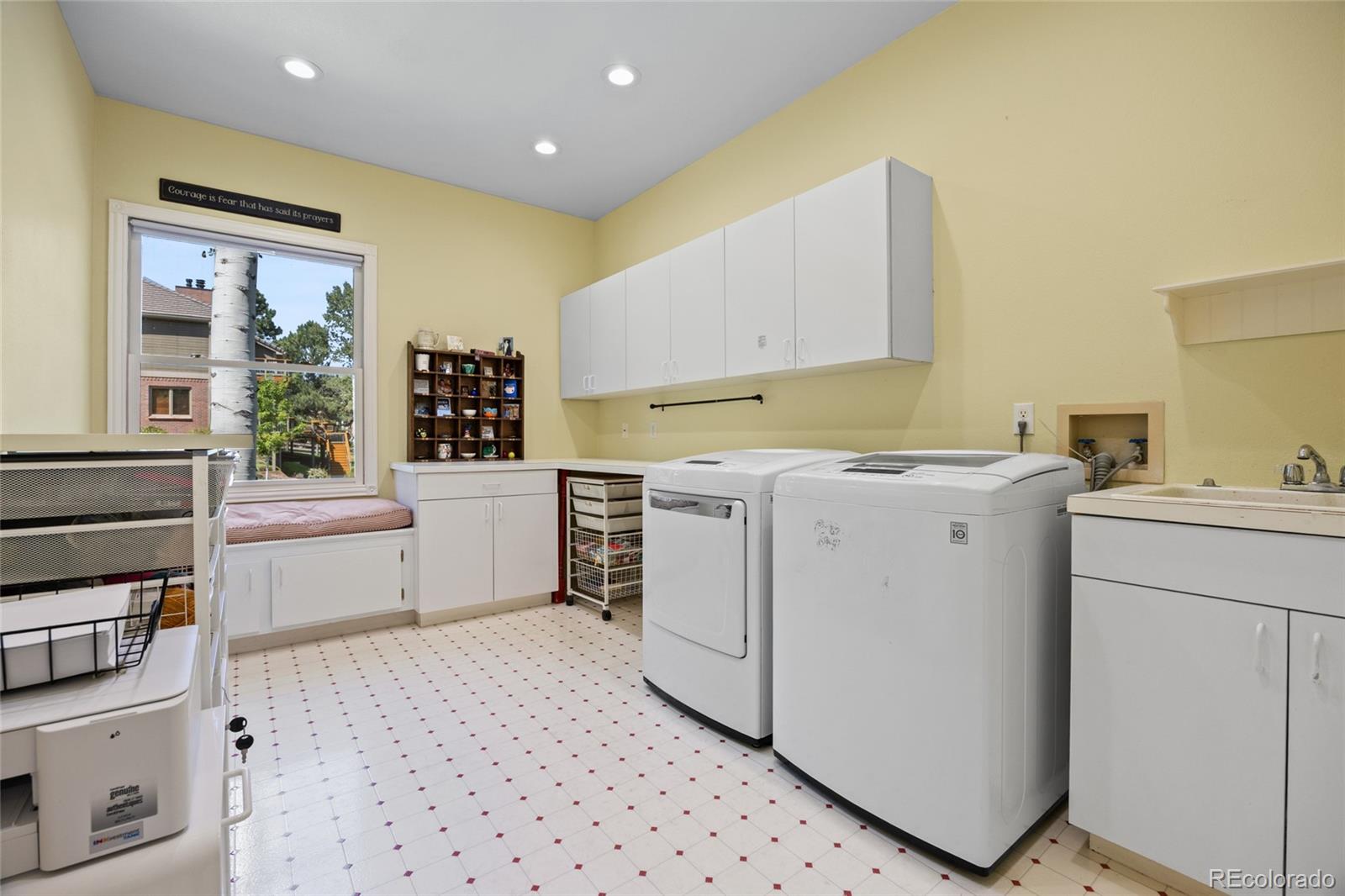 Littleton, Colorado, 80127, United States, 4 Bedrooms Bedrooms, ,4 BathroomsBathrooms,Residential,For Sale,1940937