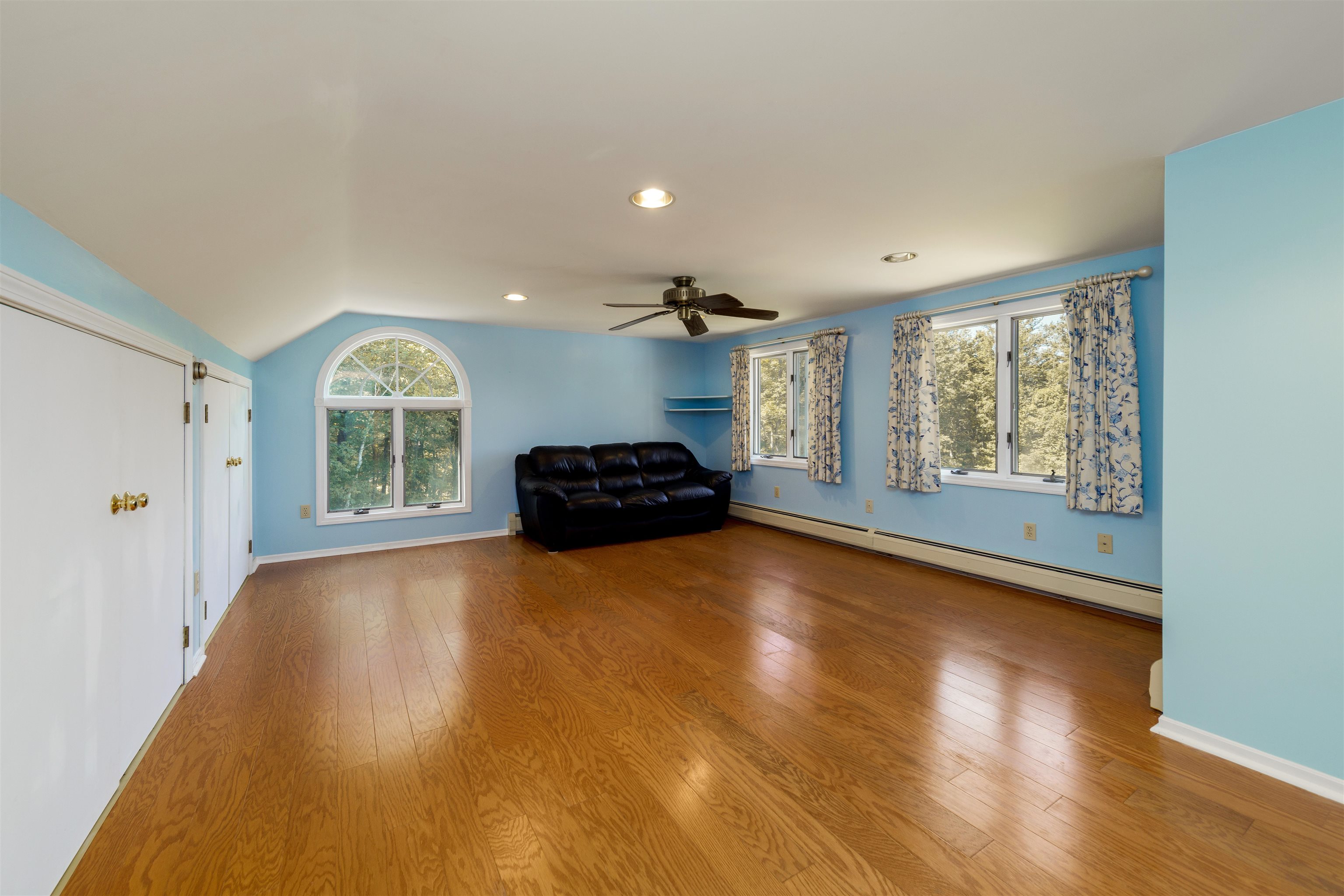 Newport, New Hampshire, 03773, United States, 4 Bedrooms Bedrooms, ,2 BathroomsBathrooms,Residential,For Sale,1891399
