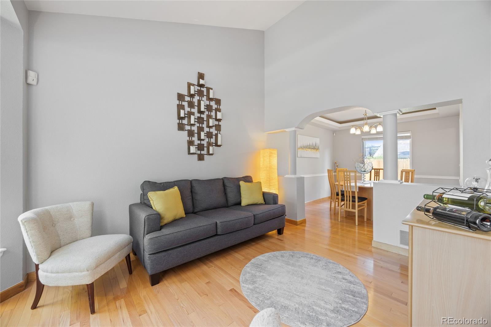 Aurora, Colorado, 80014, United States, 4 Bedrooms Bedrooms, ,2 BathroomsBathrooms,Residential,For Sale,1988194