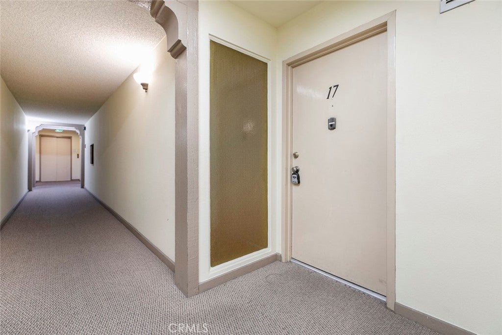 Glendale, California, 91202, United States, 2 Bedrooms Bedrooms, ,1 BathroomBathrooms,Residential,For Sale,1988969