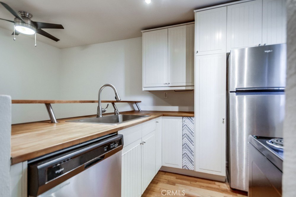 San Diego, California, 92104, United States, 2 Bedrooms Bedrooms, ,1 BathroomBathrooms,Residential,For Sale,1970818