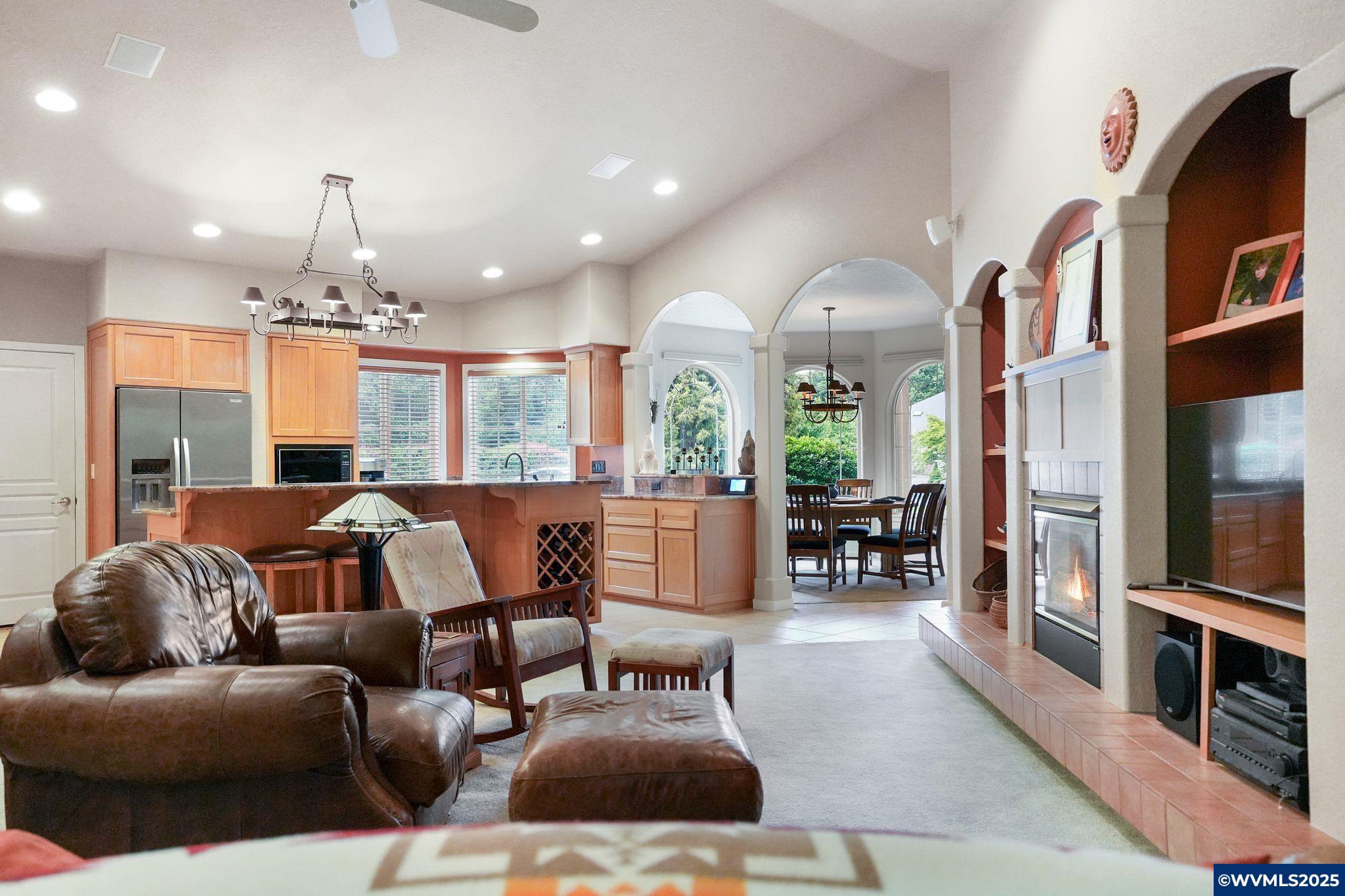 Salem, Oregon, 97317, United States, 3 Bedrooms Bedrooms, ,3 BathroomsBathrooms,Residential,For Sale,1903725
