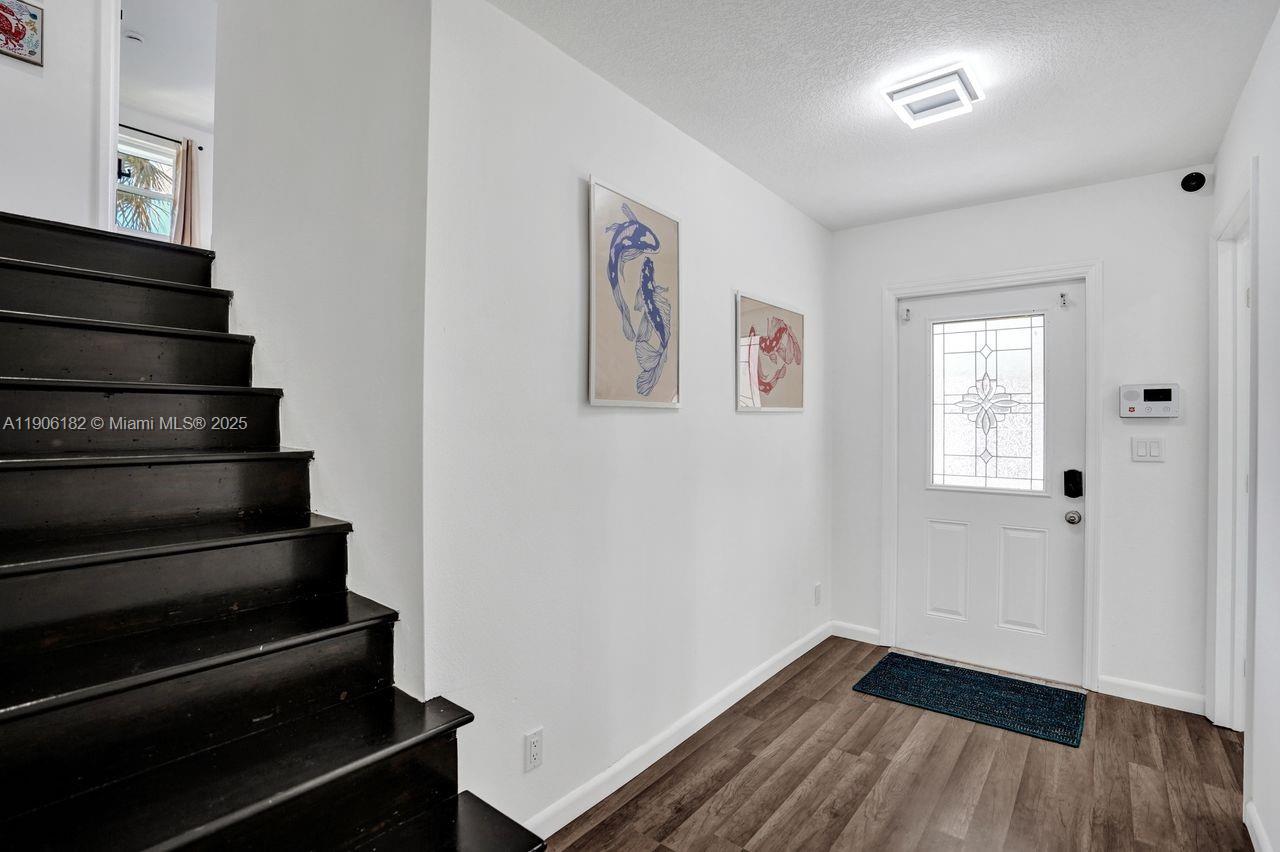 West Palm Beach, Florida, 33407, United States, 6 Bedrooms Bedrooms, ,5 BathroomsBathrooms,Residential,For Sale,1987925