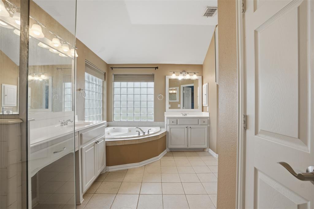 Royse City, Texas, 75189, United States, 4 Bedrooms Bedrooms, ,3 BathroomsBathrooms,Residential,For Sale,2005458