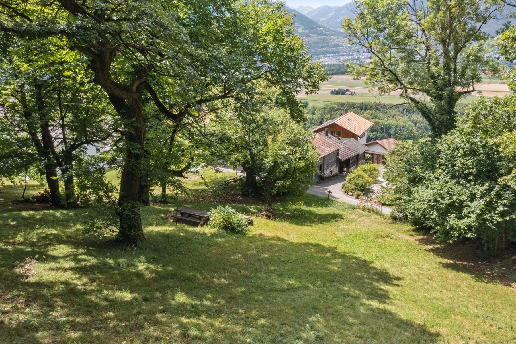  Village house with old outbuildings, rare potential - 物件實景