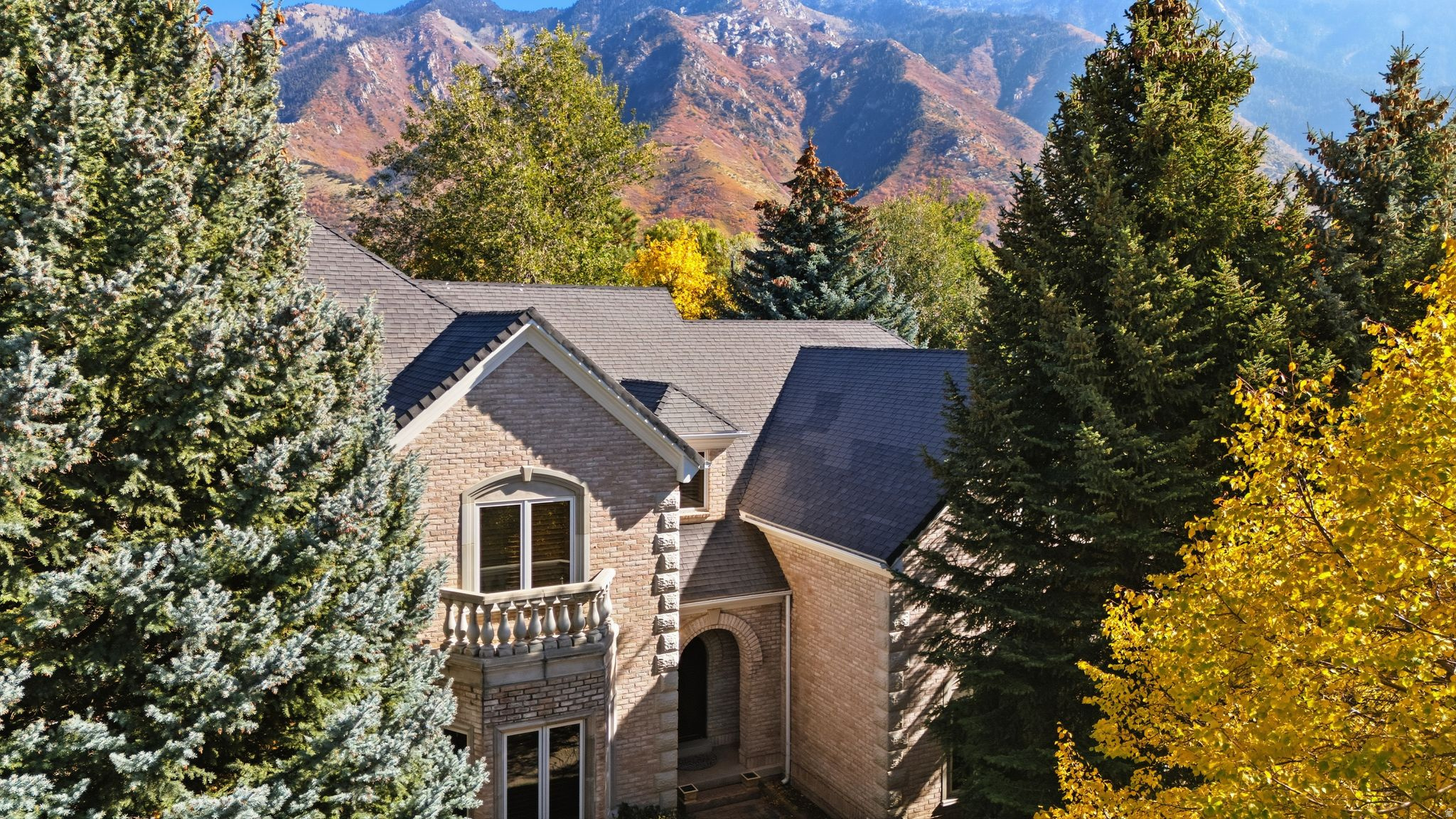 Sandy, Utah, 84092, United States, 6 Bedrooms Bedrooms, ,7 BathroomsBathrooms,Residential,For Sale,1988296