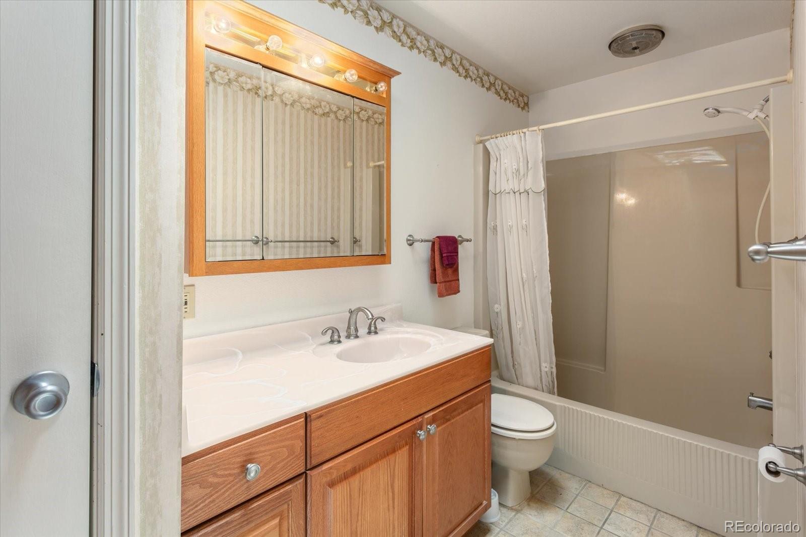 Salida, Colorado, 81201, United States, 2 Bedrooms Bedrooms, ,1 BathroomBathrooms,Residential,For Sale,1978898