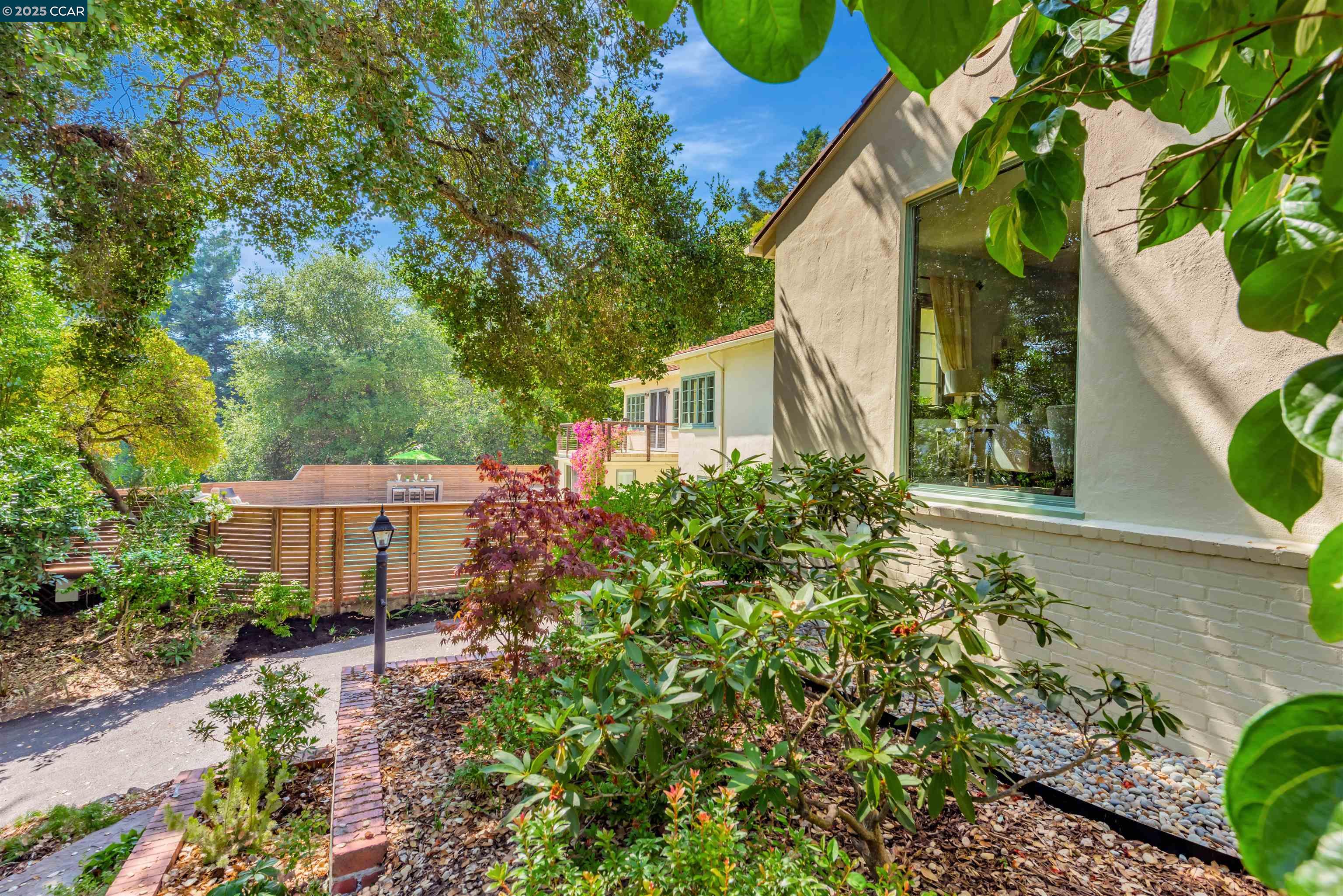 Orinda, California, 94563, United States, 4 Bedrooms Bedrooms, ,3 BathroomsBathrooms,Residential,For Sale,1885417