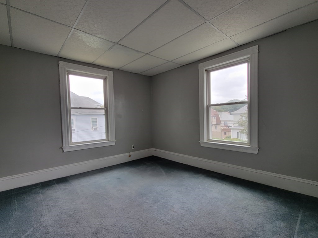 Lynn, Massachusetts, 01902, United States, 3 Bedrooms Bedrooms, ,2 BathroomsBathrooms,Residential,For Sale,1923536