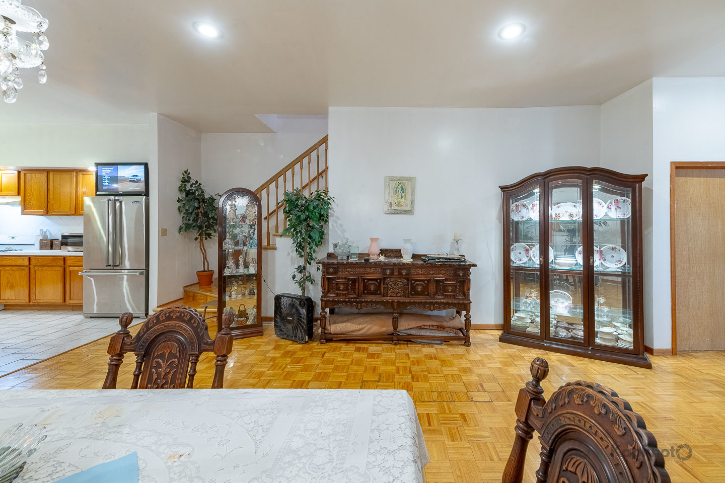 Chicago, Illinois, 60608, United States, 3 Bedrooms Bedrooms, ,5 BathroomsBathrooms,Residential,For Sale,1986120