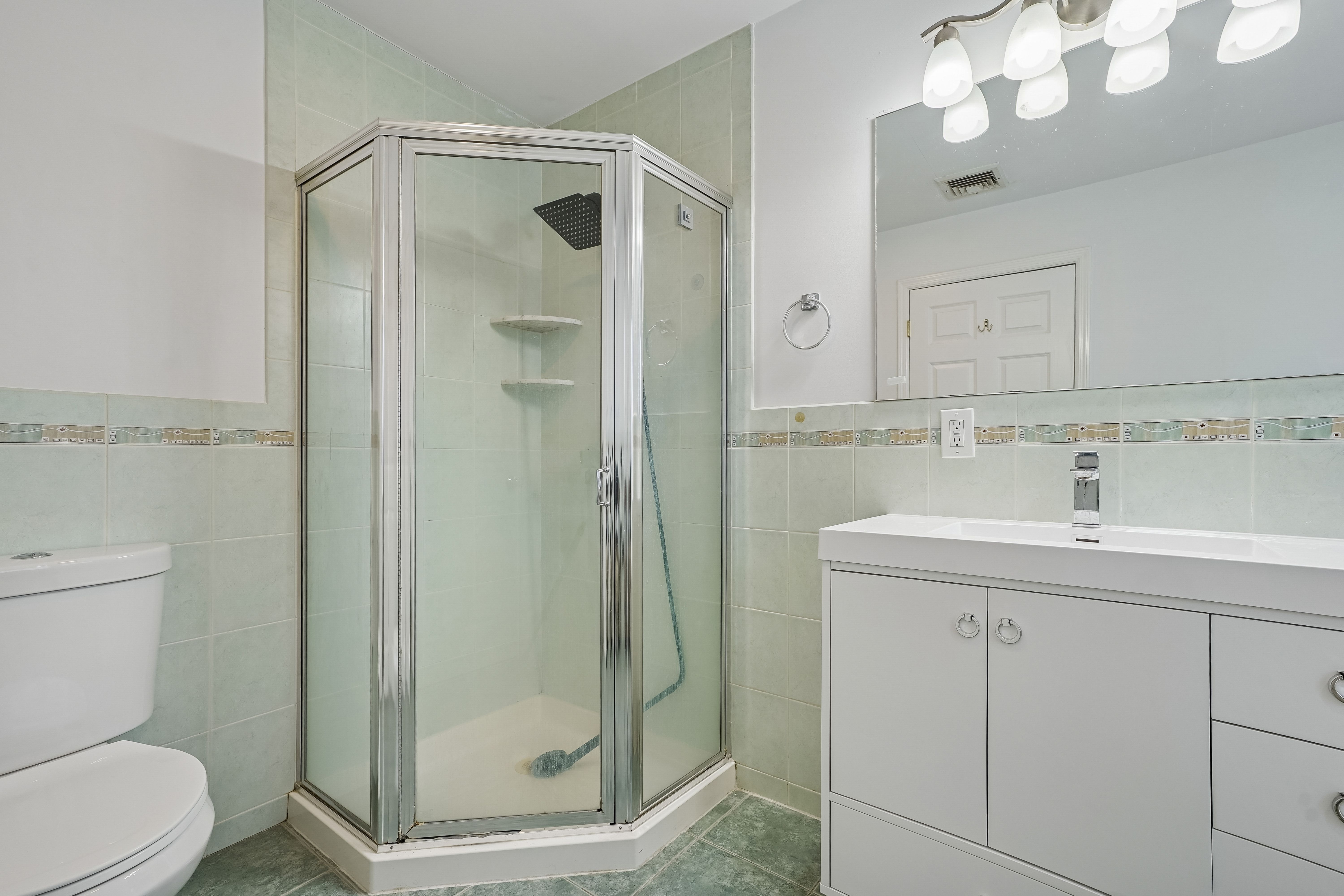  386A Park Ave, Fairview, NJ, 07022 - 物件實景