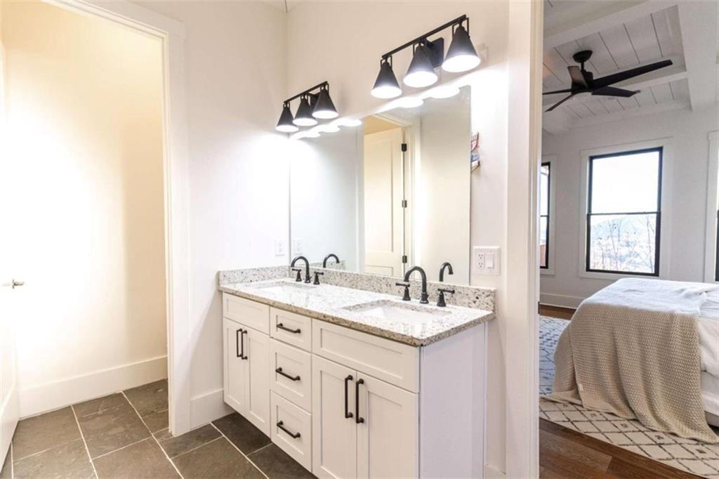 Cleveland, Georgia, 30528, United States, 3 Bedrooms Bedrooms, ,2 BathroomsBathrooms,Residential,For Sale,1979108