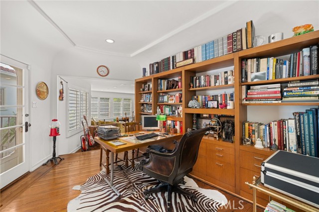 Los Angeles, California, 90064, United States, 6 Bedrooms Bedrooms, ,3 BathroomsBathrooms,Residential,For Sale,1878495