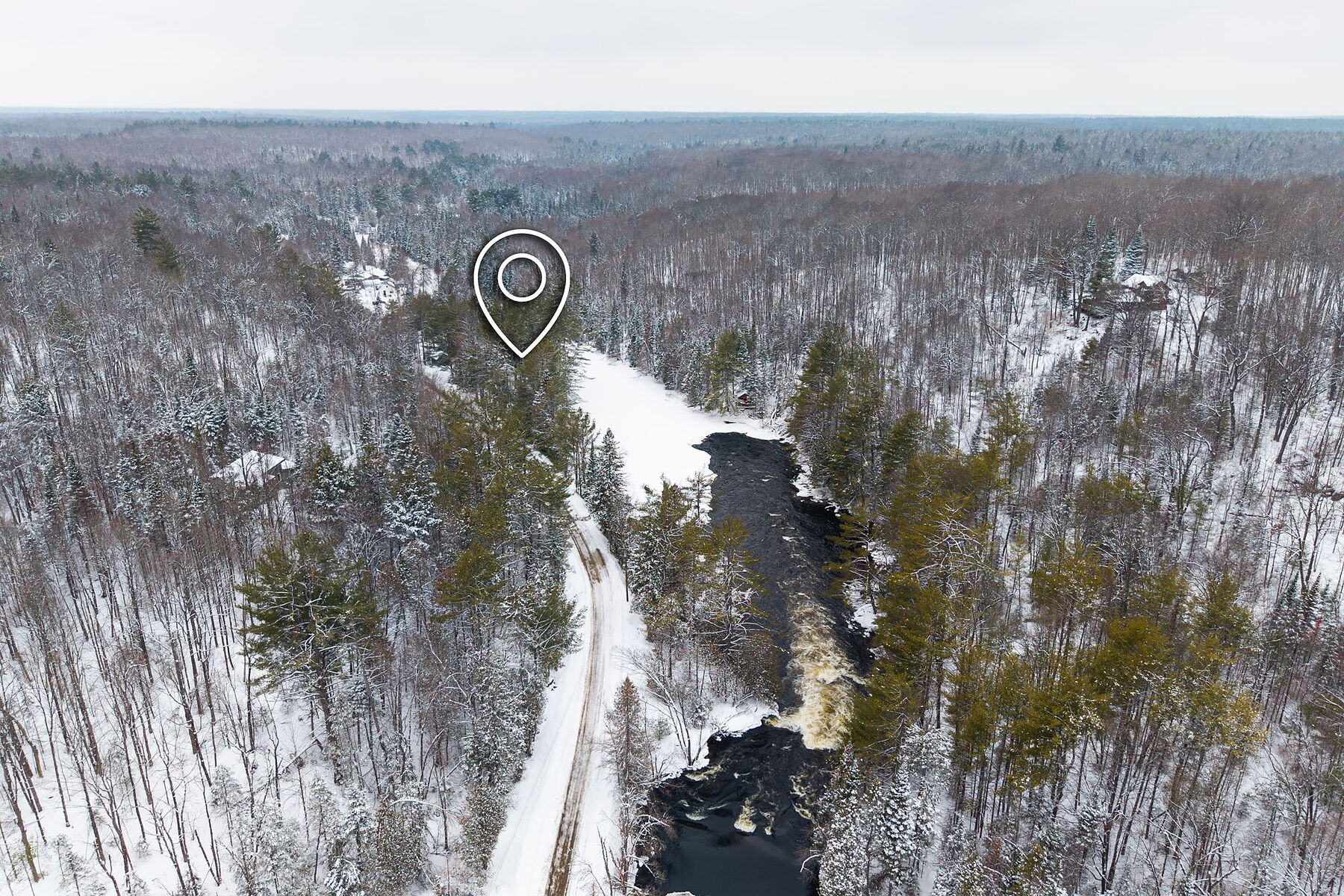  Serene Irondale River Cottage - 物件實景