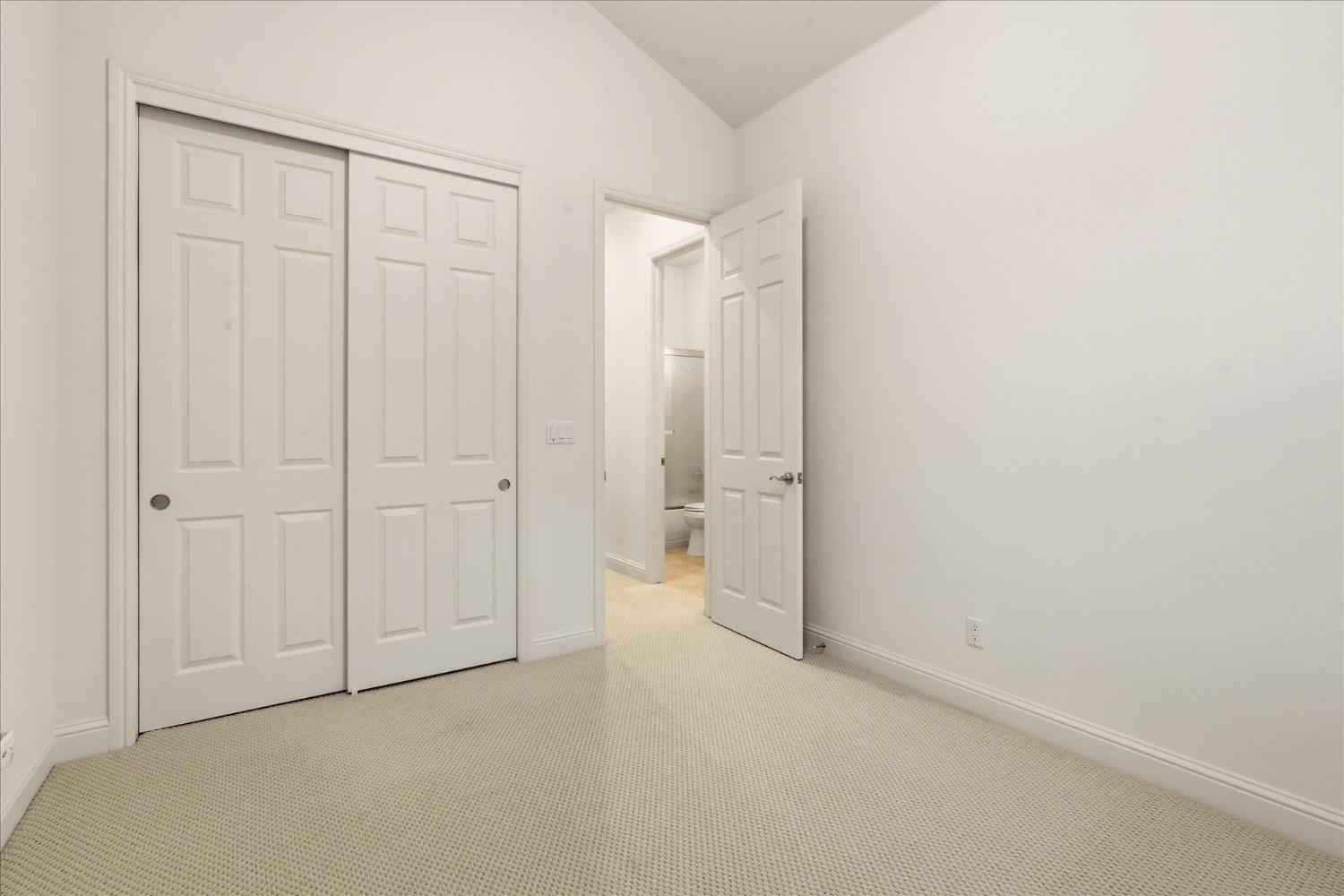 Clovis, California, 93619, United States, 3 Bedrooms Bedrooms, ,2 BathroomsBathrooms,Residential,For Sale,2005966