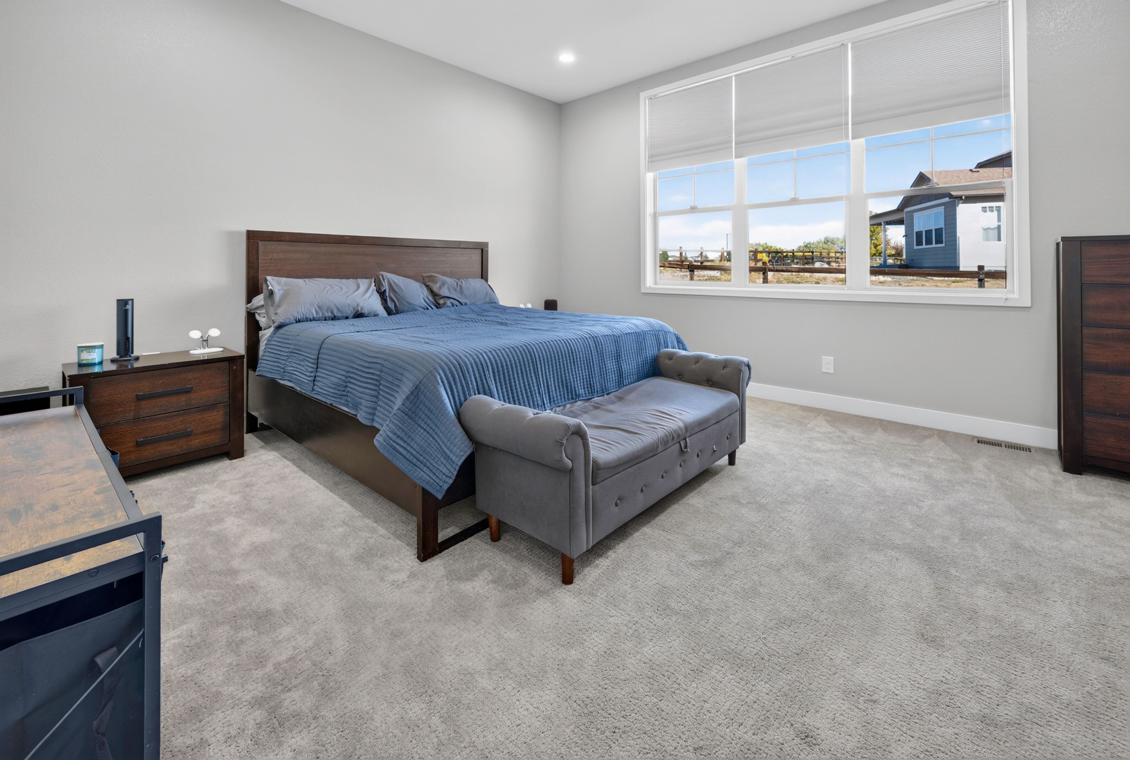  Spacious Ranch-Style Home Ideally Situated on a Cul-de-Sac - 物件實景