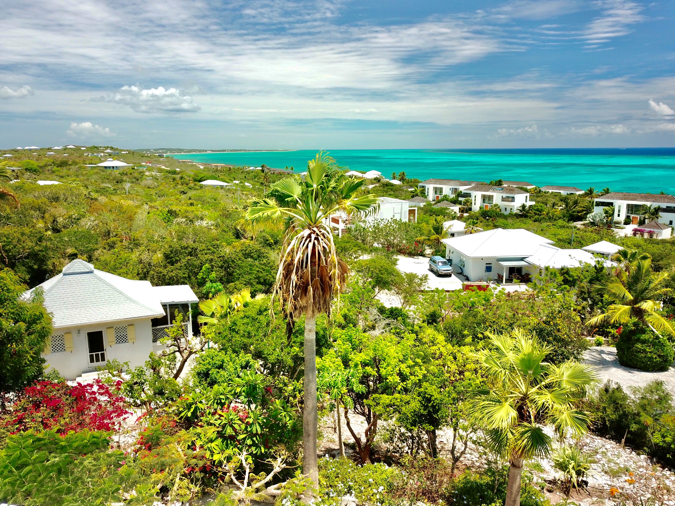 Crown Ridge Drive Villa + Guest House, Providenciales, TC, ,4 BathroomsBathrooms,Residential,For Sale,Crown Ridge Drive Villa + Guest House,1219429