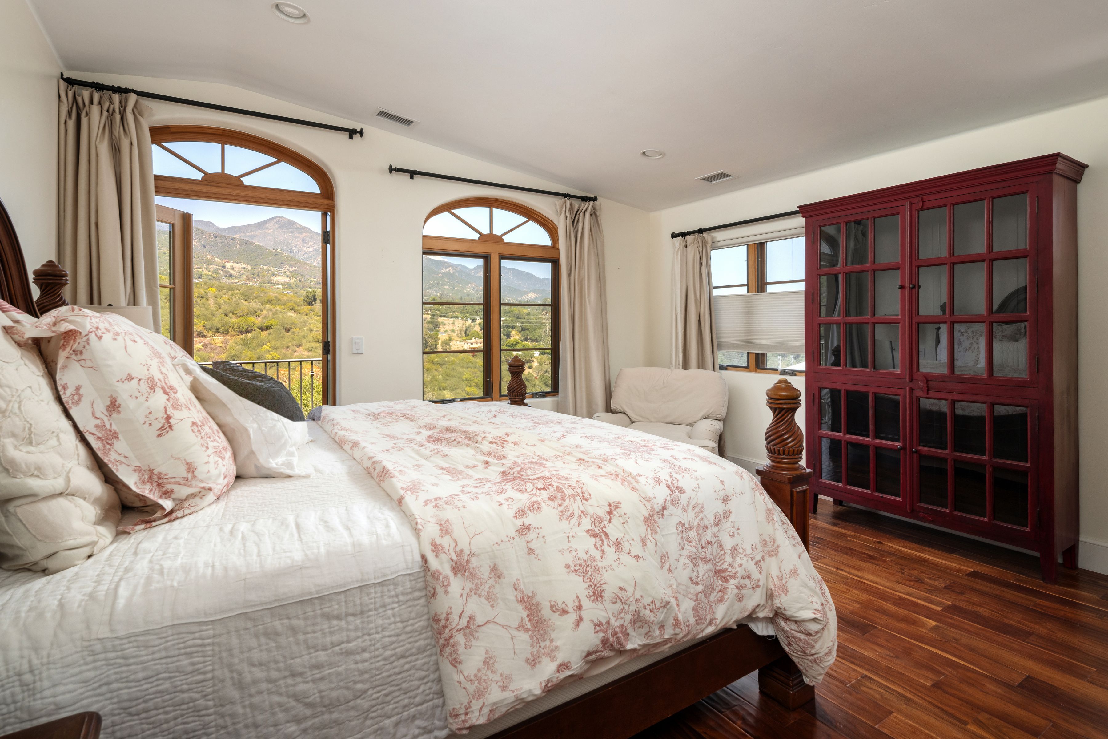  Classic Santa Barbara Home - 物件實景