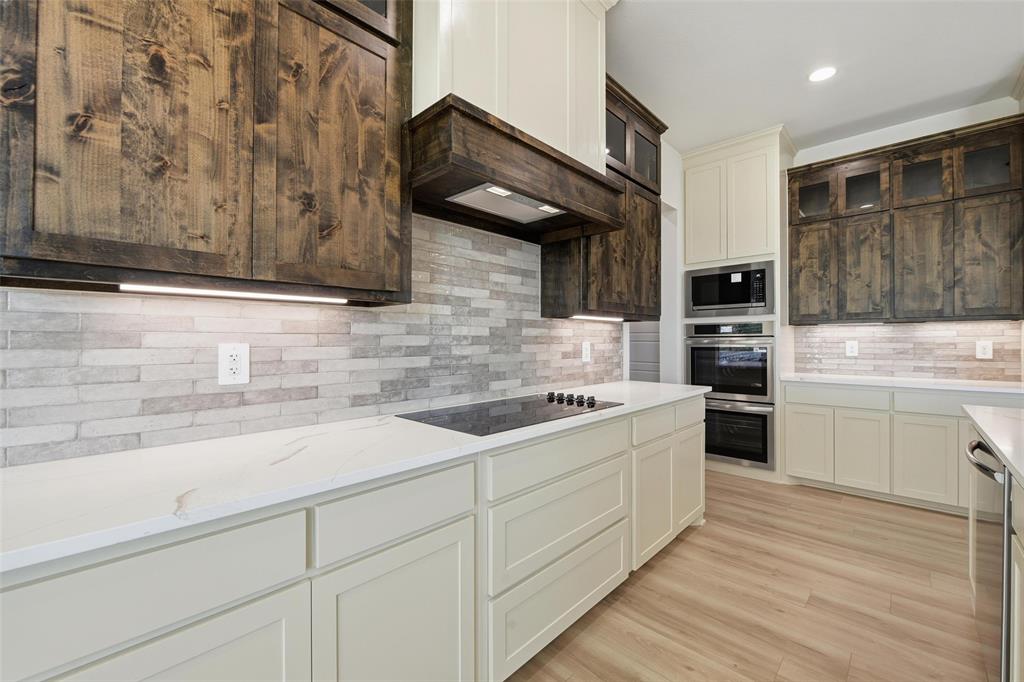 Poolville, Texas, 76487, United States, 4 Bedrooms Bedrooms, ,3 BathroomsBathrooms,Residential,For Sale,1969545