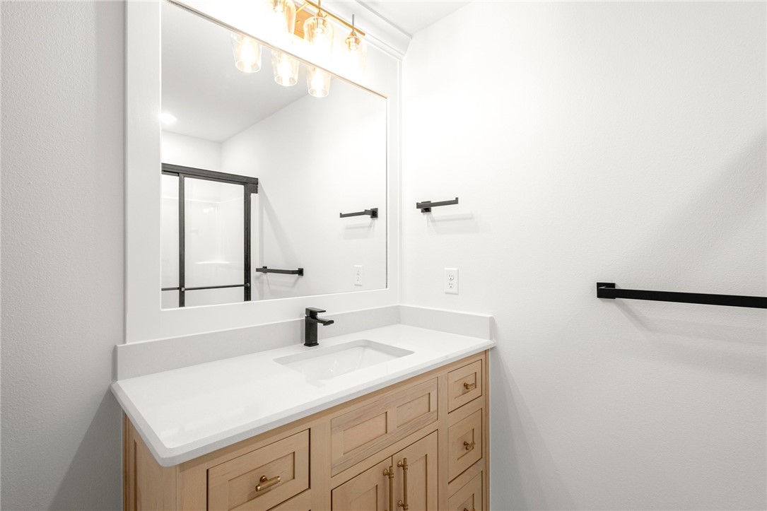 Centerton, Arkansas, 72719, United States, 4 Bedrooms Bedrooms, ,4 BathroomsBathrooms,Residential,For Sale,1991183