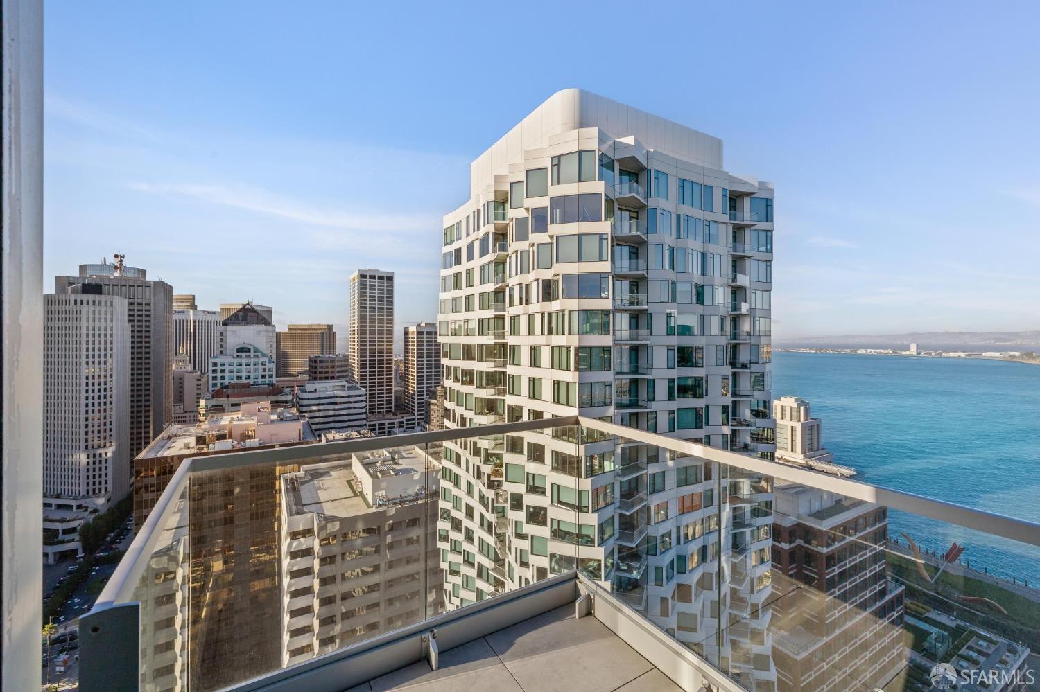 San Francisco, California, 94105, United States, 3 Bedrooms Bedrooms, ,4 BathroomsBathrooms,Residential,For Sale,1994422