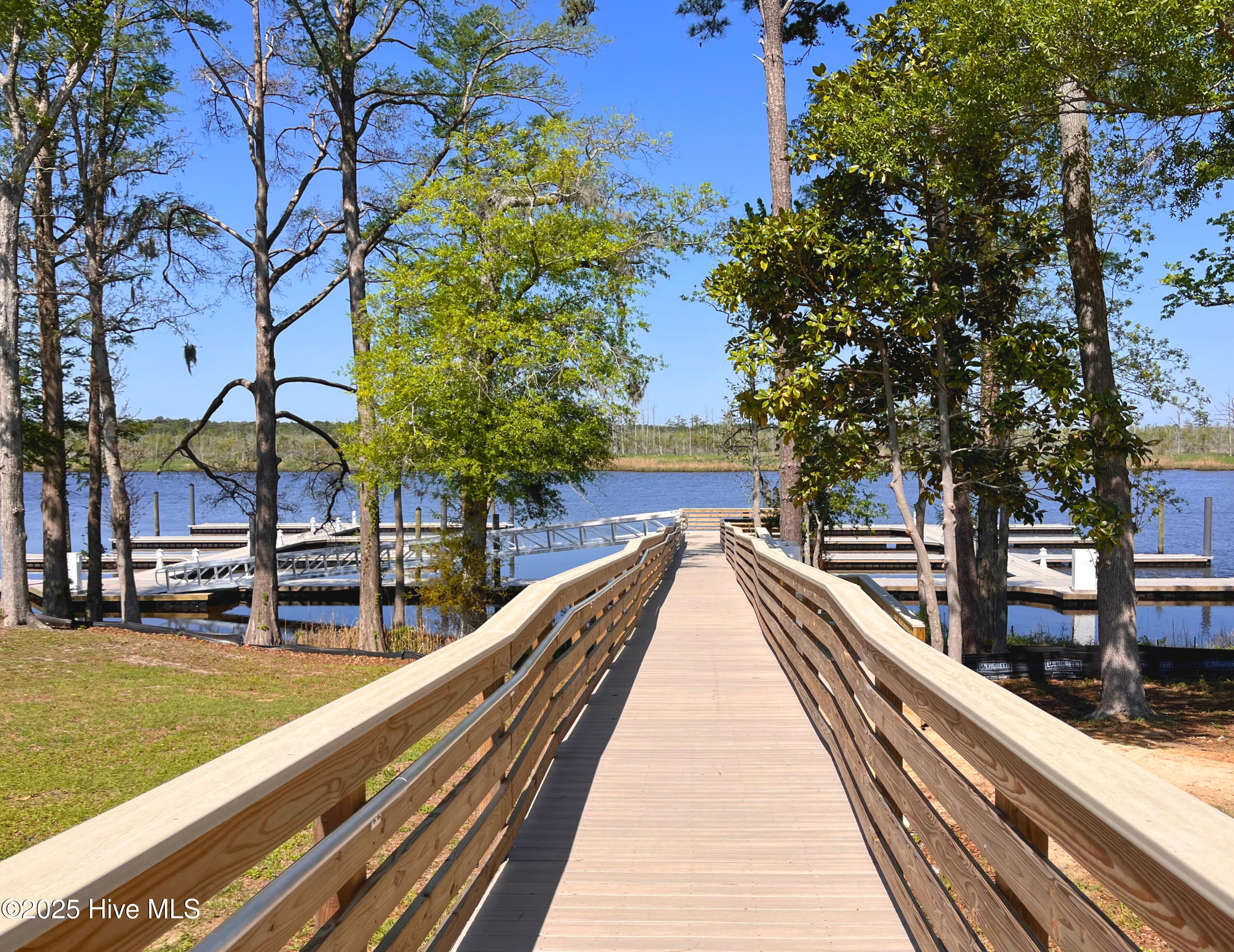 Castle Hayne, North Carolina, 28429, United States, 4 Bedrooms Bedrooms, ,5 BathroomsBathrooms,Residential,For Sale,1847333