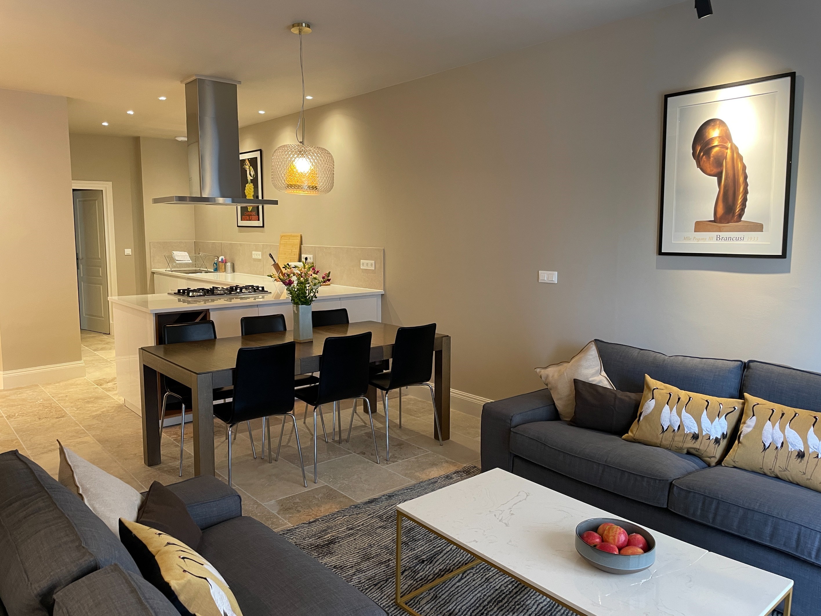  Elegant 18th-Century Maison de Maître  Thriving Boutique Hospitality Estate in… - 物件實景
